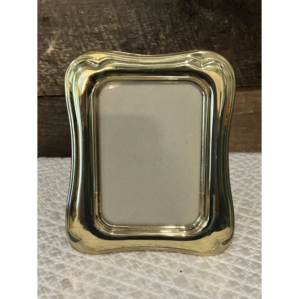 Vintage Mini Photo Frame 4"x6" Metal BRASS Free-Standing‎ VELVET Back